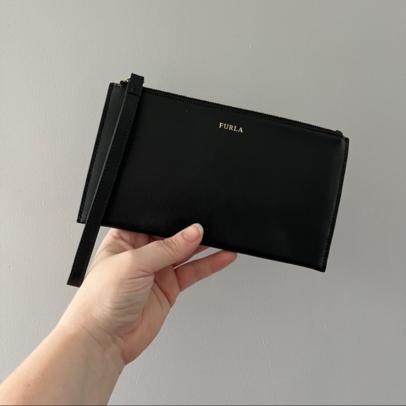 Furla Handbags - Furla Black Leather Wristlet Clutch Wrist Strap